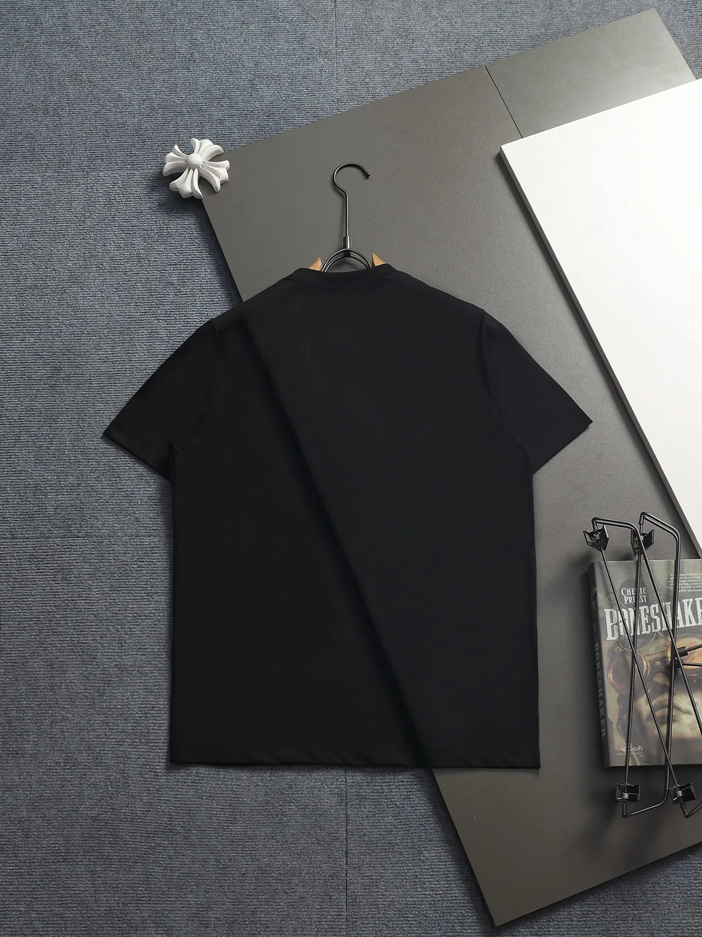 2026 New Arrival Same Style👫 T ， ！ ， ， logo ！ ， Versatile， ， ！ ！ Classic Versatile T ， logo ！ ！ Quality ， ！！ ：Black White Blue Light Green Size：S M L XL XXL